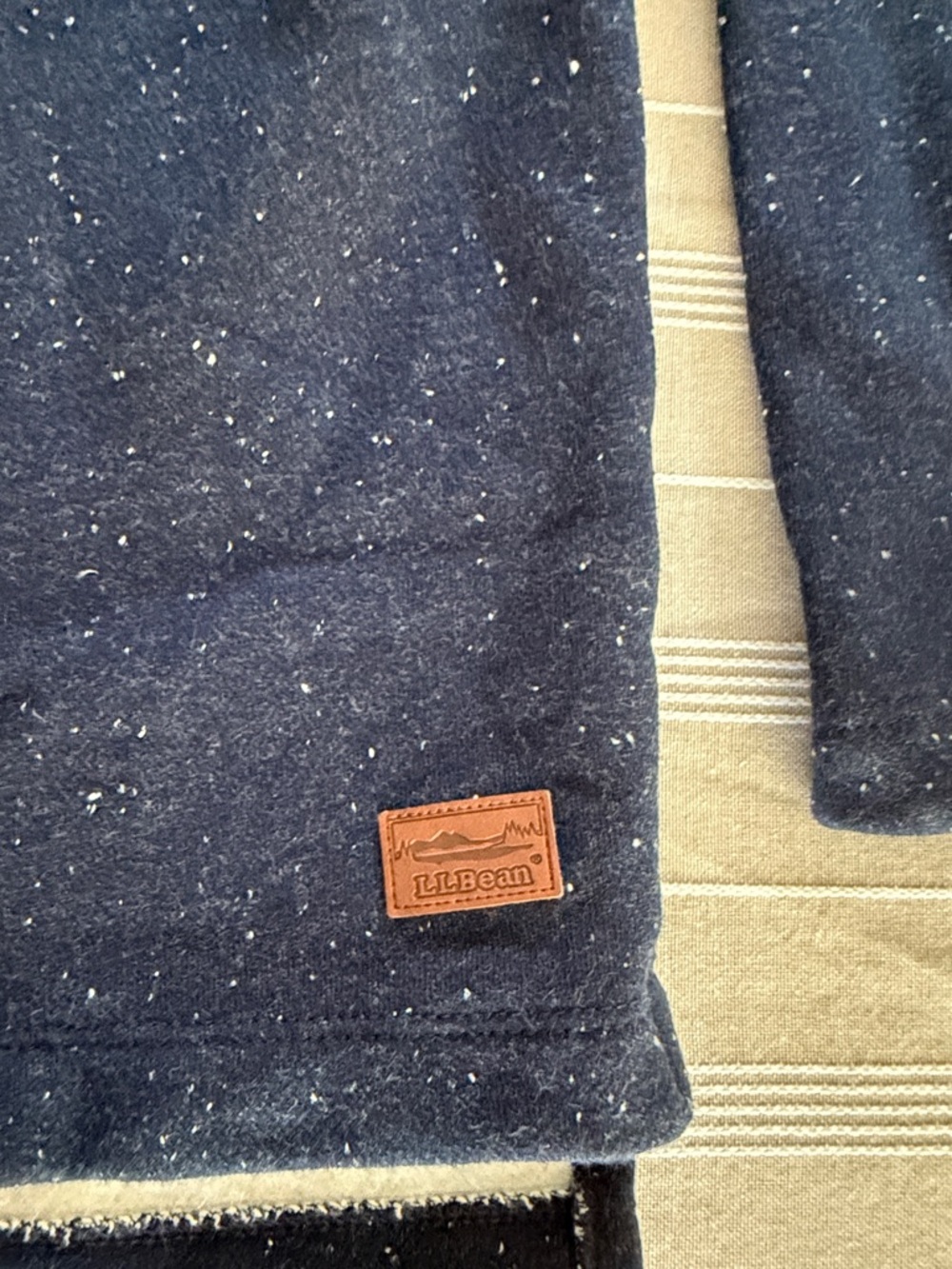 L.L. Bean Womens Donegal Sweatshirt, size M NWOT - Picture 2 of 4